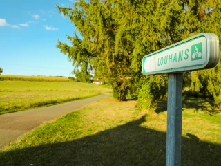 Louhans-Schild an der Voie Verte la Bressane